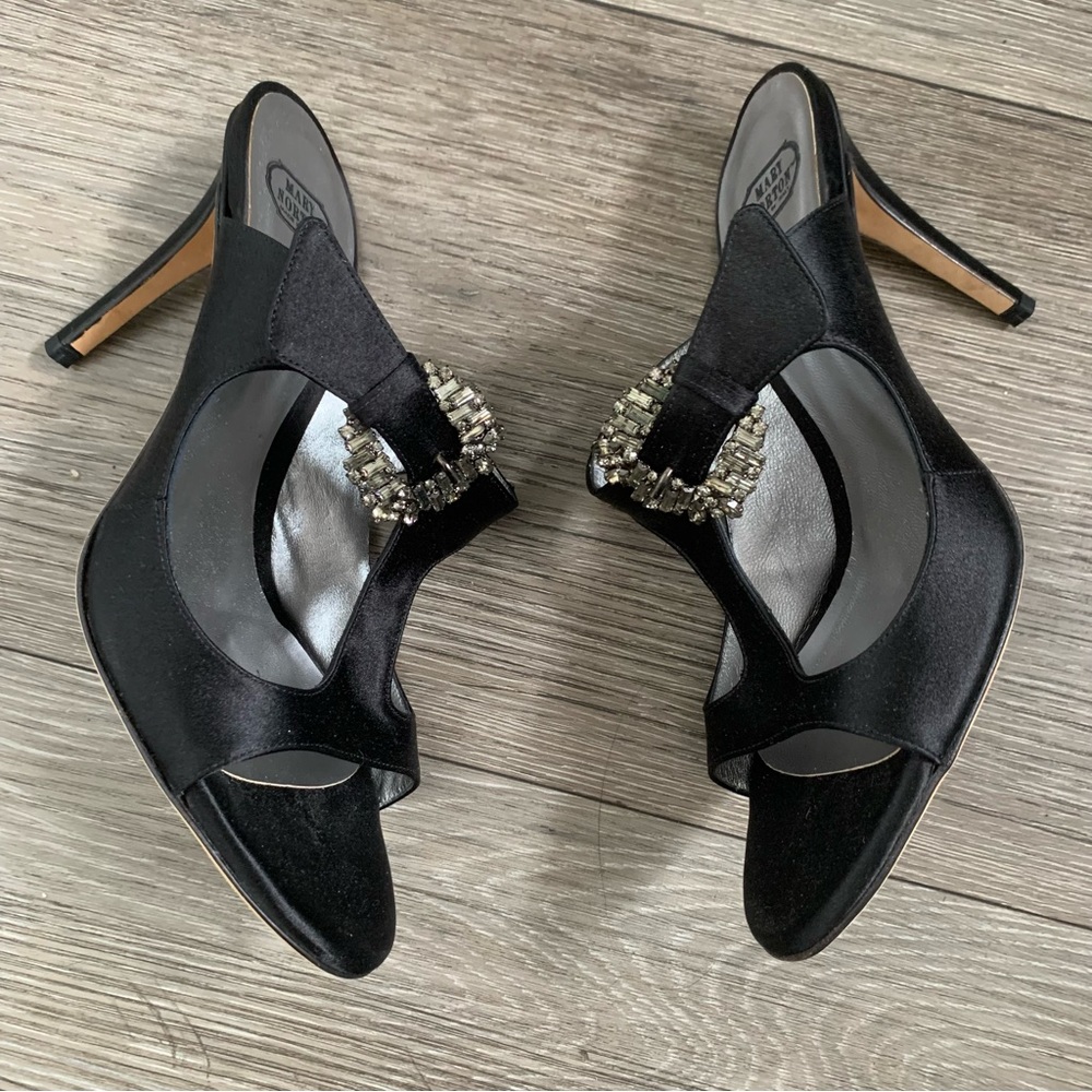 Mary Norton Black Rhinestone Jeweled Sandals Size‎ 7.5